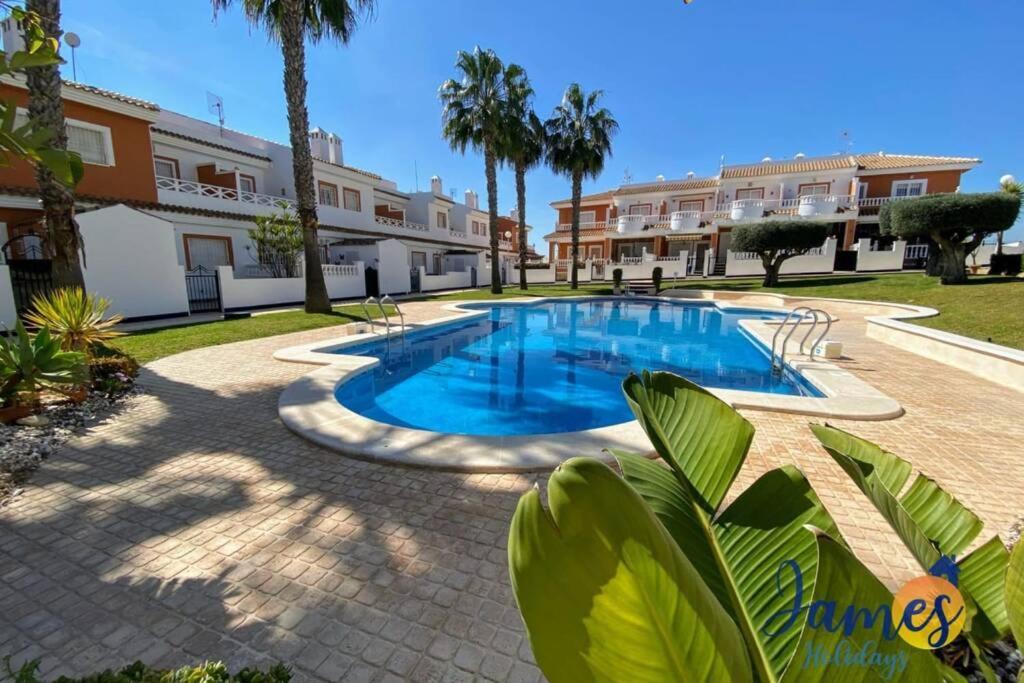 Laguna Townhouse Overlooking Communal Pool Lom01 Сиудад Кесада Екстериор снимка