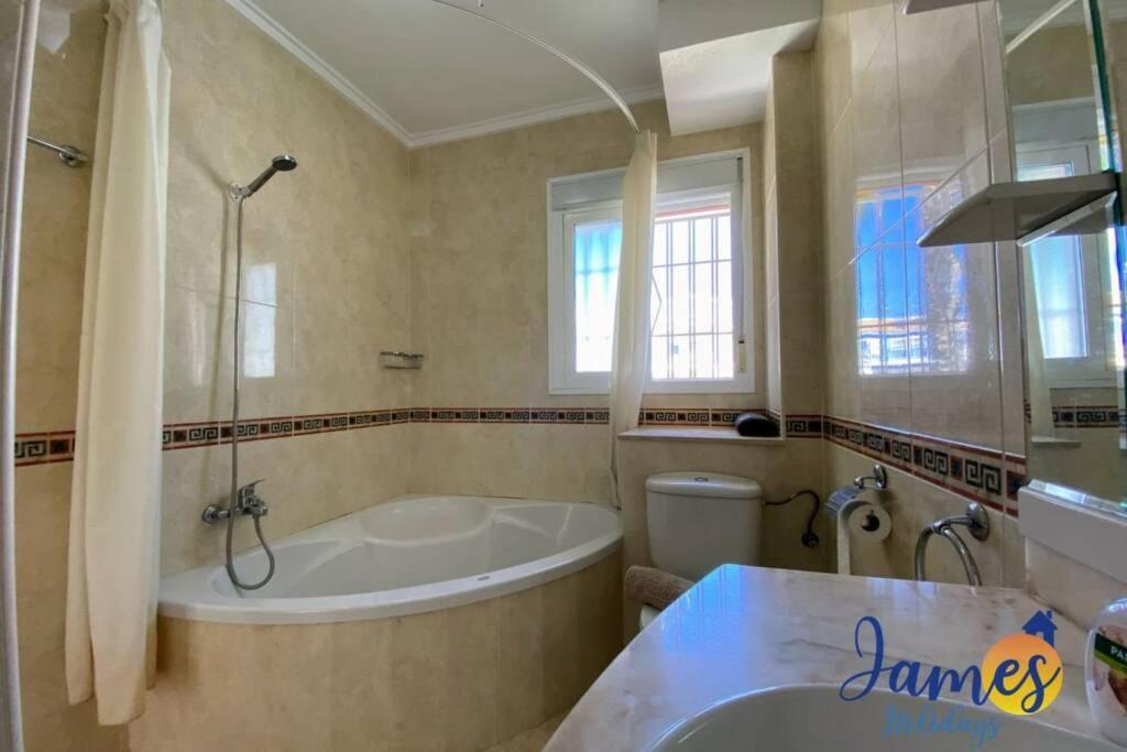 Laguna Townhouse Overlooking Communal Pool Lom01 Сиудад Кесада Екстериор снимка