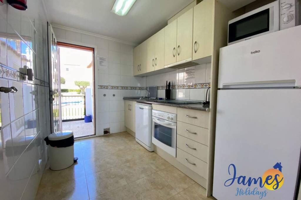 Laguna Townhouse Overlooking Communal Pool Lom01 Сиудад Кесада Екстериор снимка