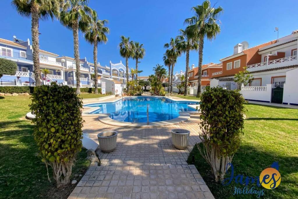 Laguna Townhouse Overlooking Communal Pool Lom01 Сиудад Кесада Екстериор снимка